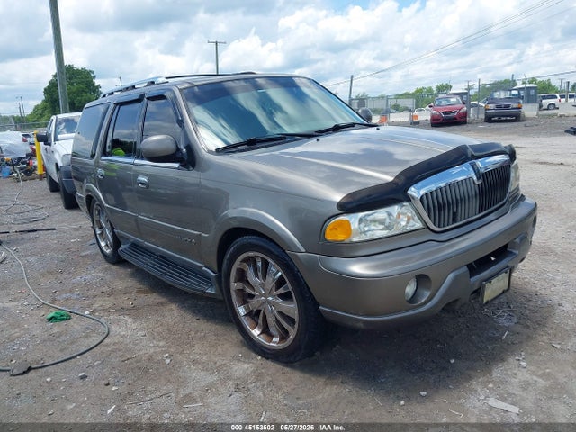 Salvage Lincoln Navigator Image