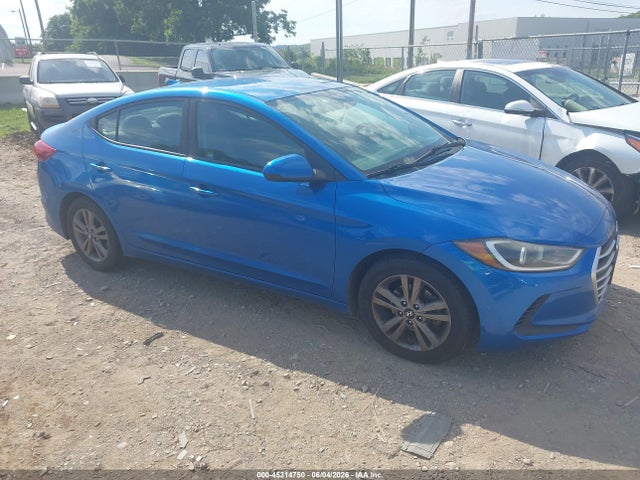 Salvage Hyundai ELANTRA Image