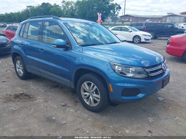 Salvage Volkswagen Tiguan Image