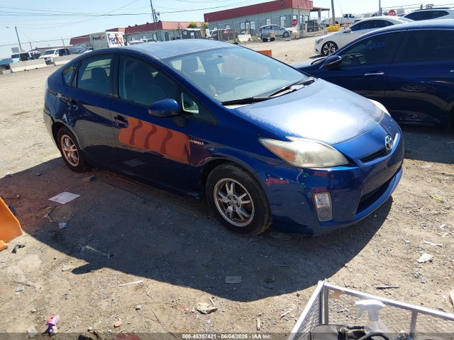 Salvage Toyota Prius Image