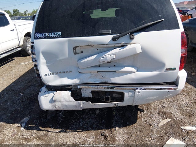 Chevrolet Suburban 1500 Ltz