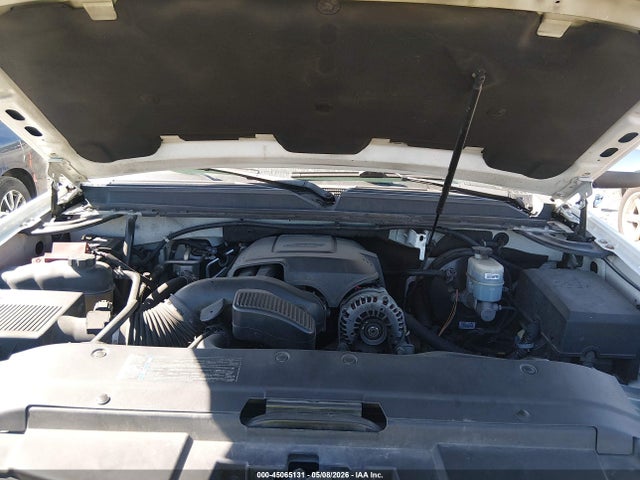 Chevrolet Suburban 1500 Ltz