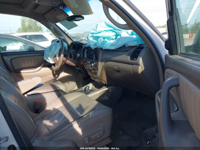 Toyota Sequoia Limited V8