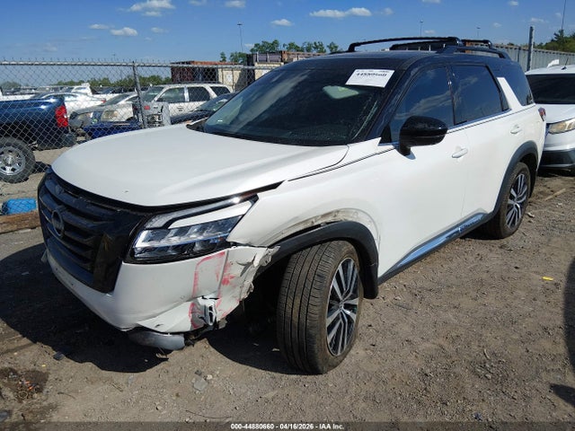 Nissan Pathfinder Platinum 4wd