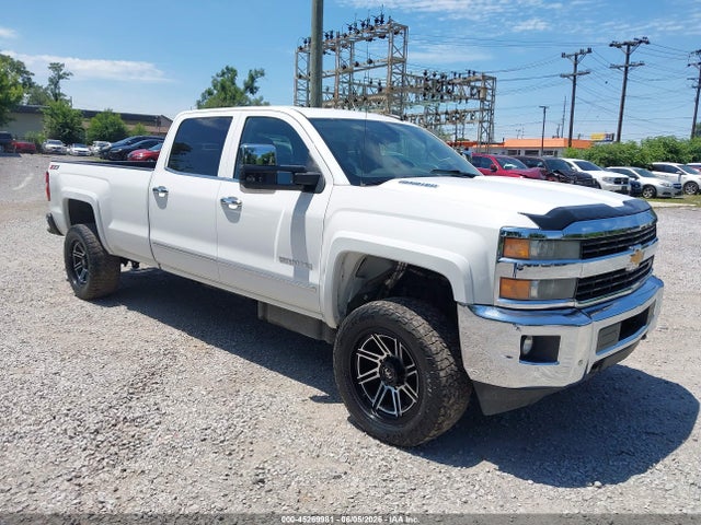 Salvage Chevrolet Silverado 2500 Image