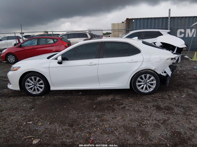 Toyota Camry Le