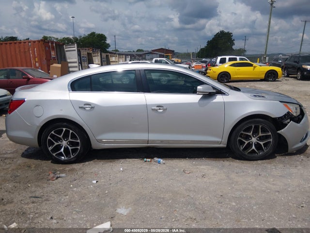 Buick LaCrosse Sport Touring