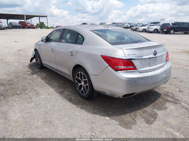 Buick LaCrosse Sport Touring