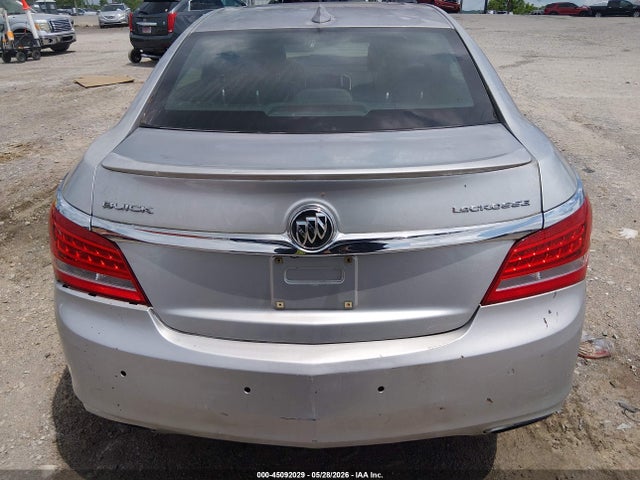 Buick LaCrosse Sport Touring