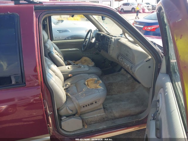 Chevrolet Suburban 1500