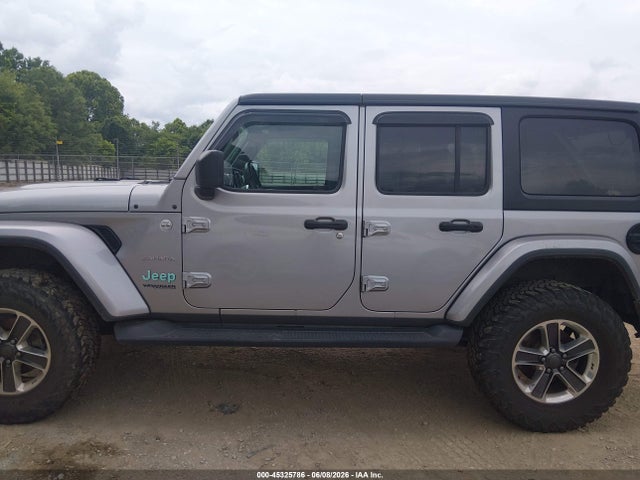 Jeep Wrangler Sahara 4x4