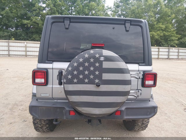 Jeep Wrangler Sahara 4x4