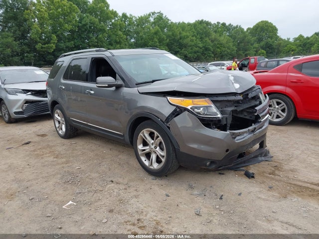 Salvage Ford Explorer Image