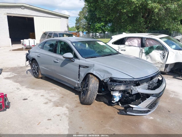 Salvage Hyundai SONATA Image