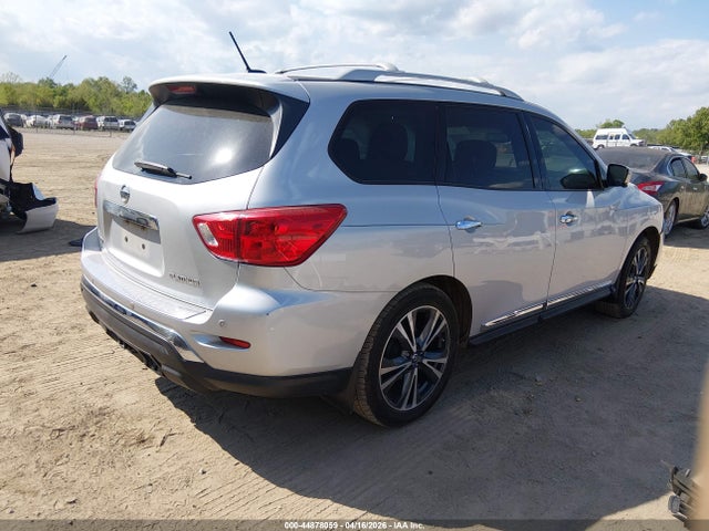 Nissan Pathfinder Platinum
