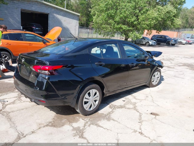 Nissan Versa 1.6 S