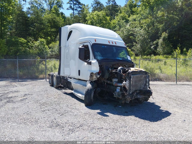 Salvage Freightliner New Cascadia 126 Image