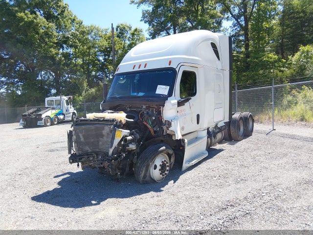 Freightliner New Cascadia 126