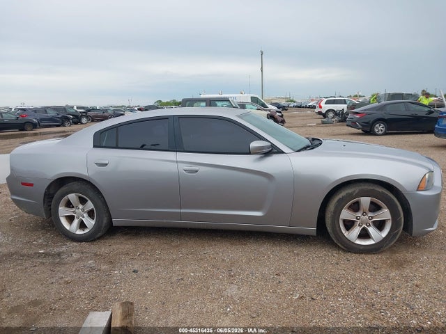 Dodge Charger Se