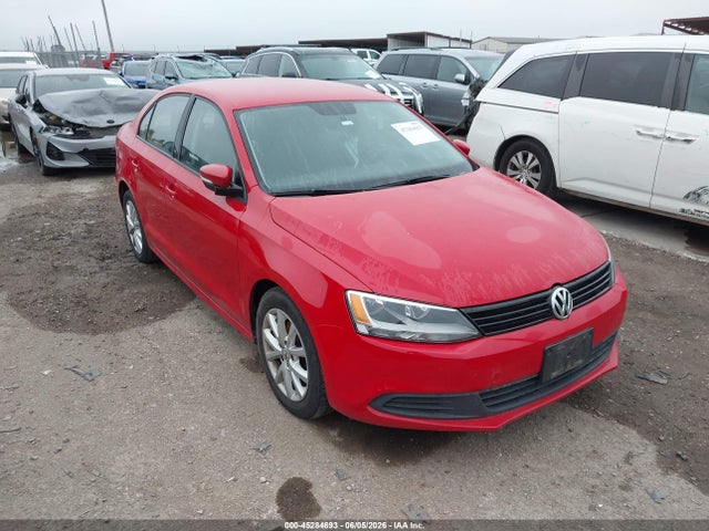 Salvage Volkswagen Jetta Image