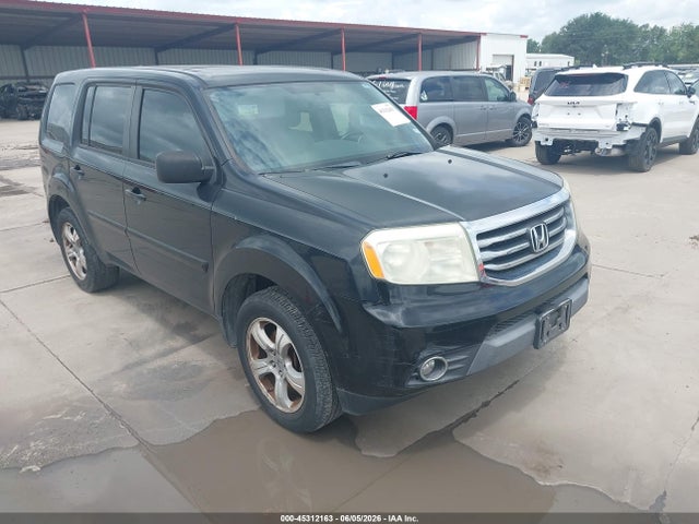 Salvage Honda Pilot Image
