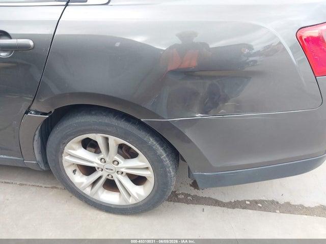 Ford Taurus Se