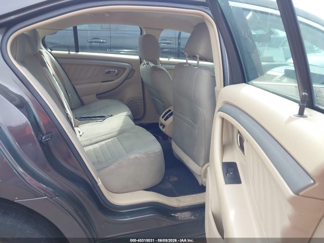 Ford Taurus Se