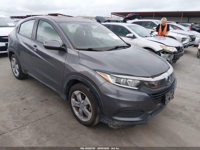 Salvage Honda HR-V Image