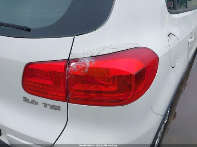 Volkswagen Tiguan S