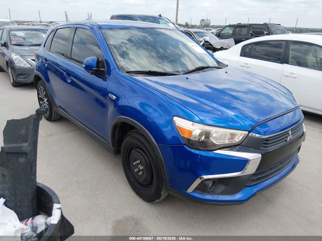 Salvage Mitsubishi Outlander Image