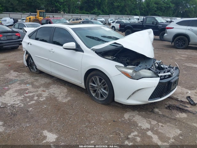 Salvage Toyota Camry Image