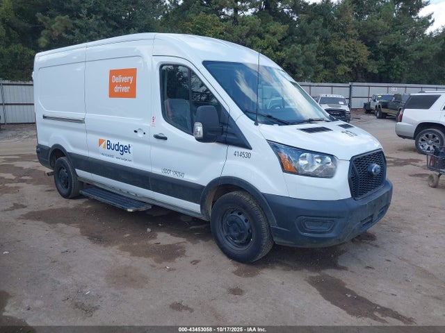 Salvage Ford Transit Image