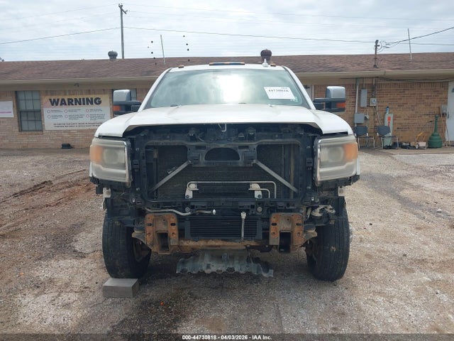 General Motors Sierra 3500HD Denali