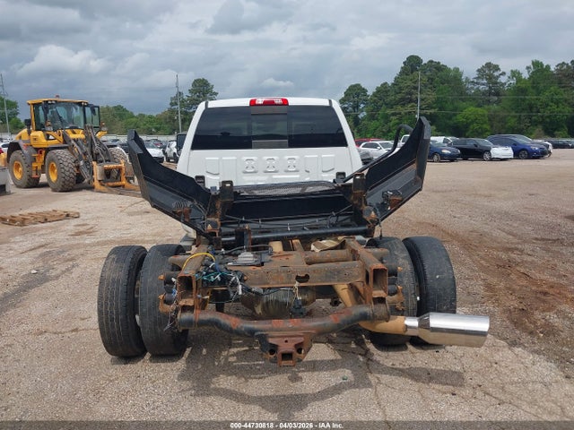 General Motors Sierra 3500HD Denali