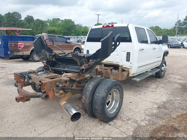 General Motors Sierra 3500HD Denali