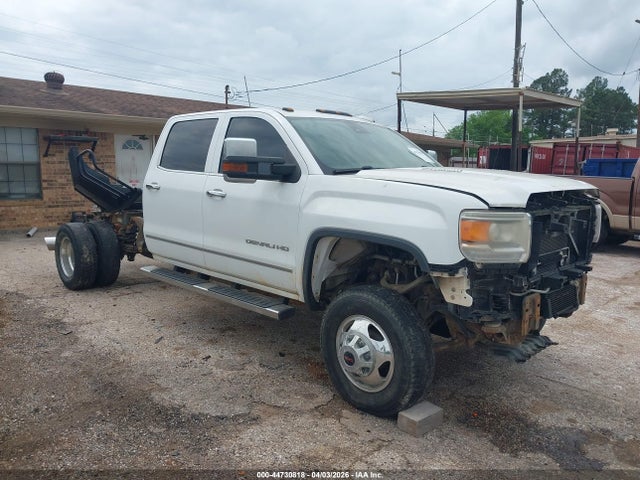 Salvage General Motors Sierra 3500HD Image