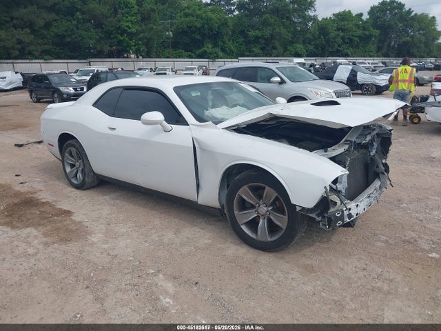 Salvage Dodge Challenger Image