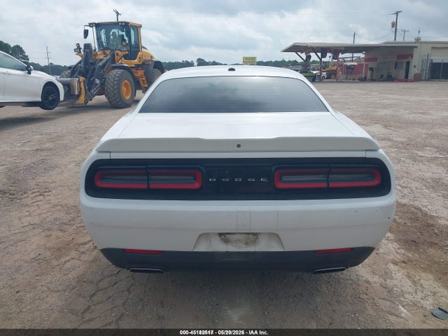 Dodge Challenger Sxt