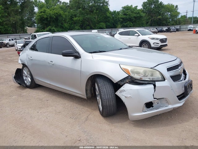 Salvage Chevrolet Malibu Image
