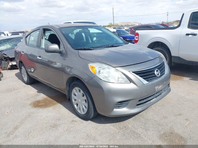Salvage Nissan Versa Image