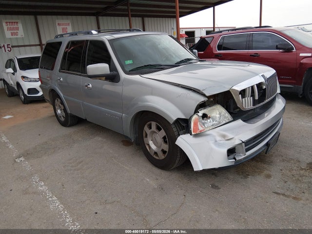 Salvage Lincoln Navigator Image