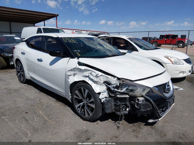 Salvage Nissan Maxima Image
