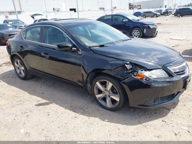 Salvage Acura ILX Image