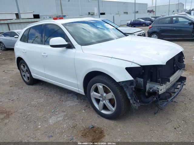 Salvage Audi Q5 Image