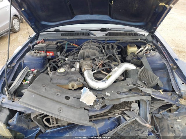 Ford Mustang V6 Deluxe