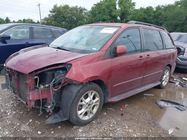 Toyota Sienna Xle