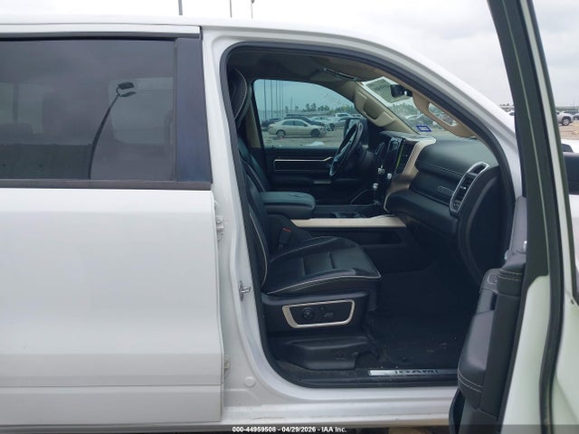 Ram 1500 Laramie  4x4 5'7 Box