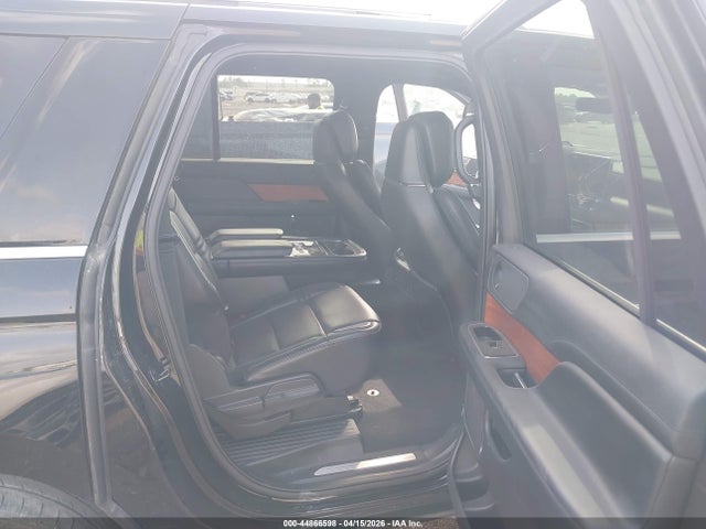 Lincoln Navigator Reserve