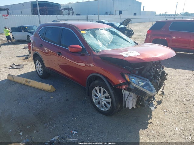 Salvage Nissan Rogue Image