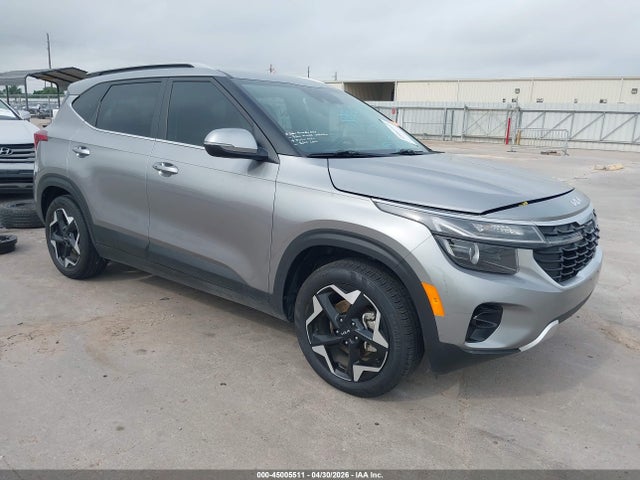 Salvage Kia Seltos Image